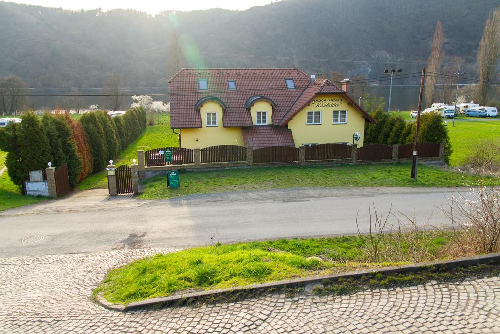 Guest House Kaskáda Vrané nad Vltavou Exterior foto